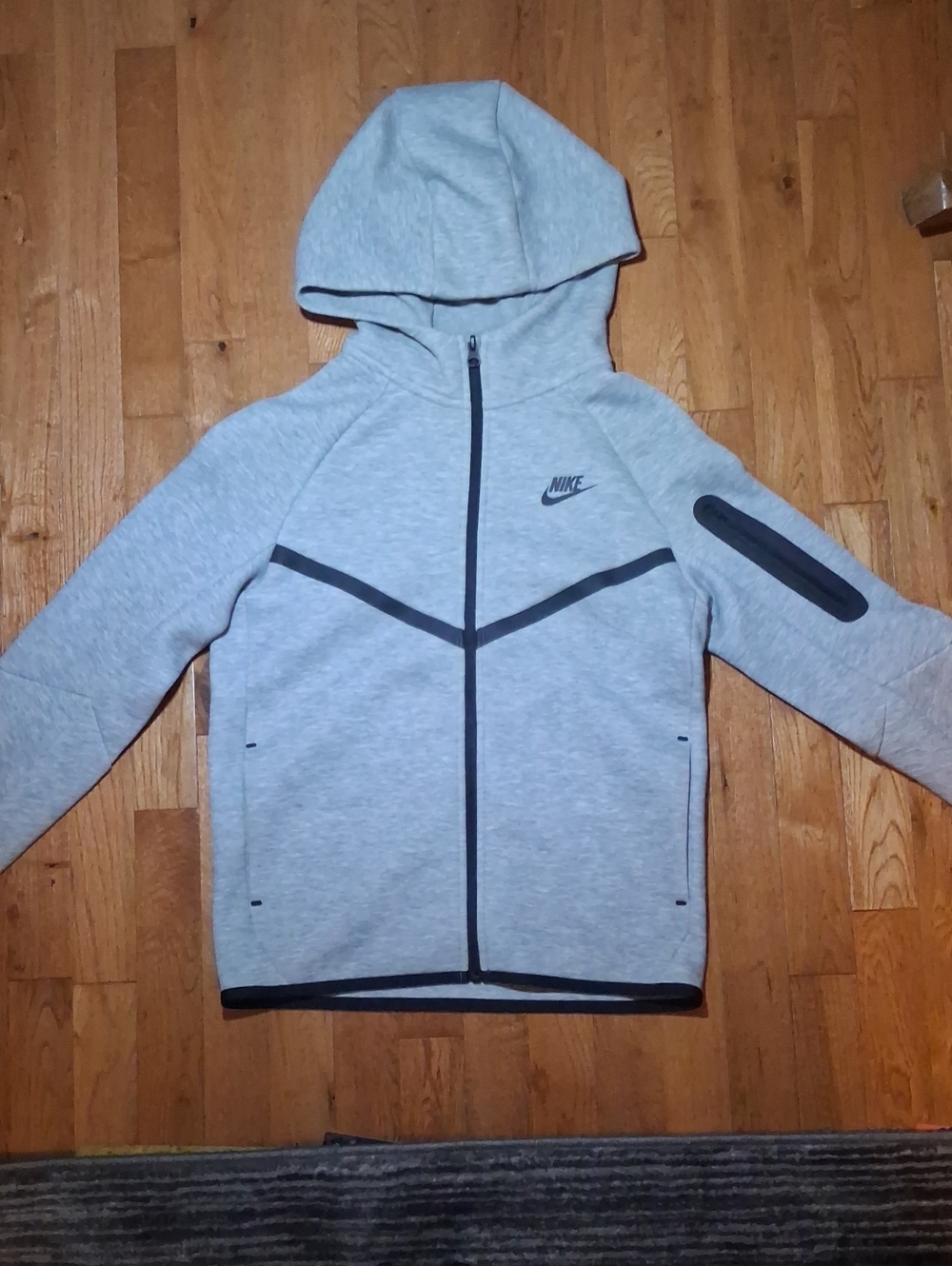 Big Kids Nike tech